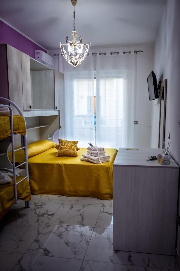 Bed and Breakfast Le Colonne Racale Exteriér fotografie